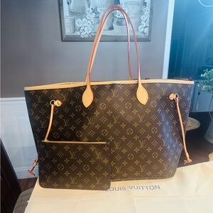 Elegant Monogram Tote in Brown